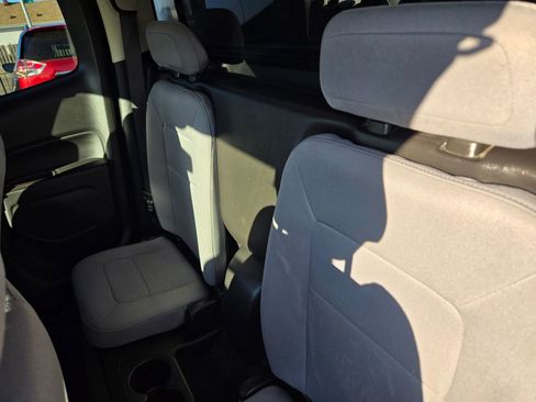 Used 2020 Chevrolet Colorado W/T w/ WT Convenience Package image 36