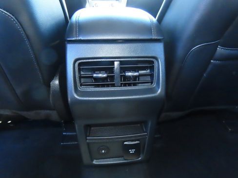 Certified 2024 Ford Edge SEL w/ Convenience Package image 22