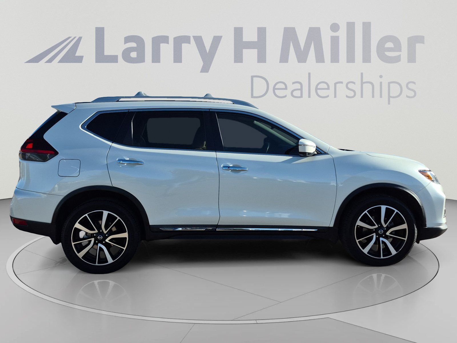 Used 2020 Nissan Rogue SL w/ Premium Package AWD/4WD image 6