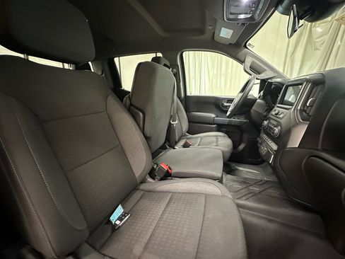 Certified 2024 Chevrolet Silverado 1500 Custom AWD/4WD image 17