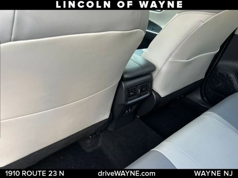 Used 2019 Toyota RAV4 Limited w/ Carpet Mat Package AWD/4WD image 16
