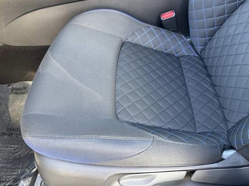 Used 2020 Toyota C-HR XLE image 27