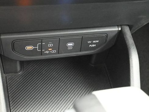 Used 2025 Kia K4 FWD image 39