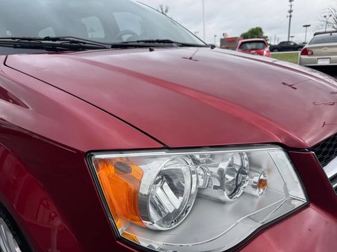 Used 2016 Dodge Grand Caravan SE w/ Quick Order Package 29E SE image 11