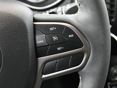 Used 2021 Jeep Cherokee Latitude Lux 80th Anniv w/ Quick Order Package 26U 80TH image 27