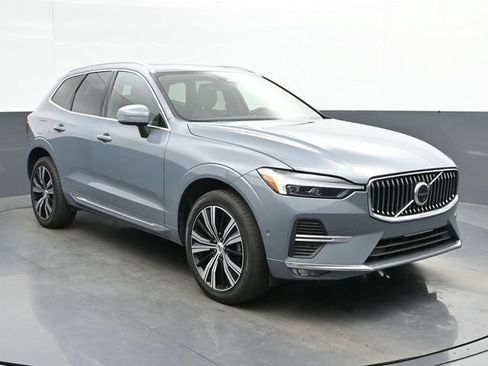 Used 2023 Volvo XC60 B5 Plus w/ Protection Package Premier AWD/4WD image 2