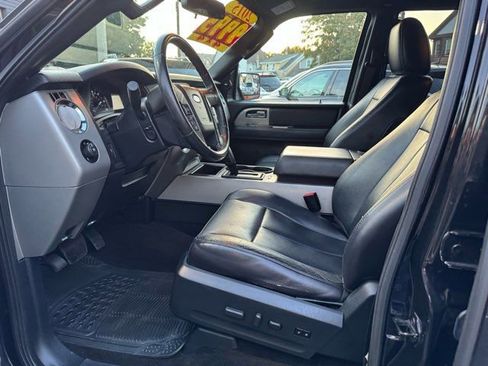 Used 2015 Ford Expedition EL XLT w/ Equipment Group 202A image 9