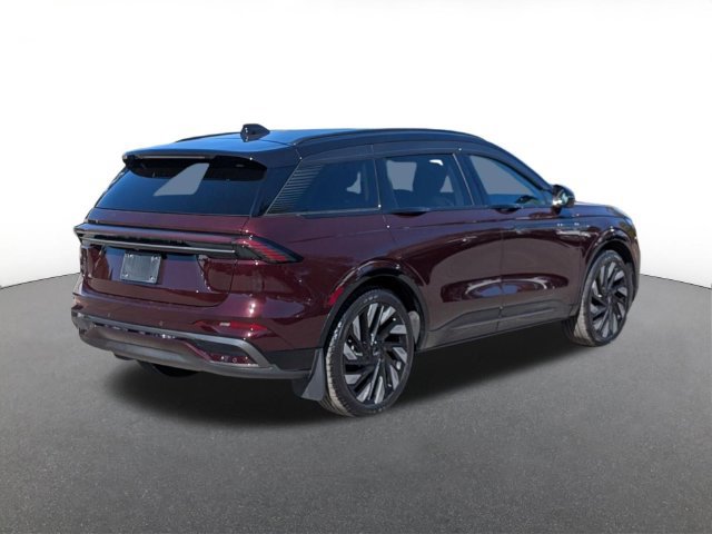 Used 2025 Lincoln Nautilus Reserve w/ Jet Appearance Package AWD/4WD image 3