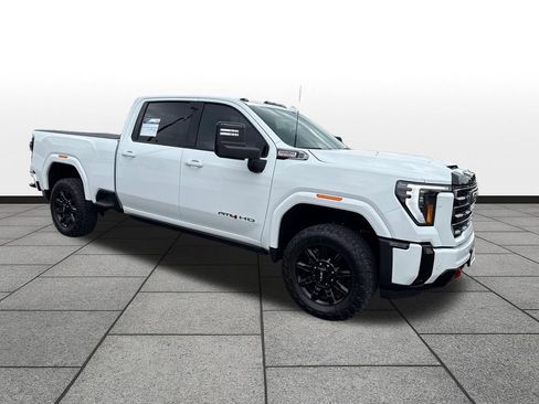 Used 2025 GMC Sierra 2500 AT4 w/ Technology Package AWD/4WD image 7