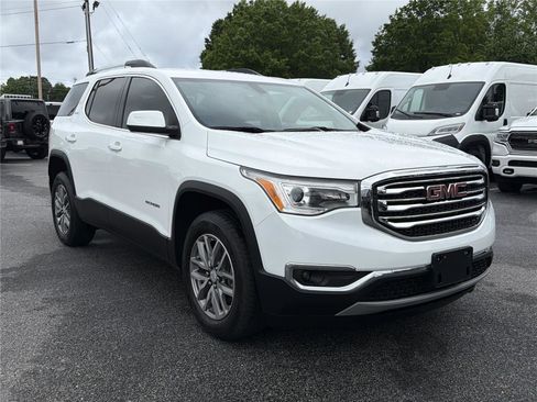 Used 2018 GMC Acadia SLE w/ Driver Alert Package I FWD image 4
