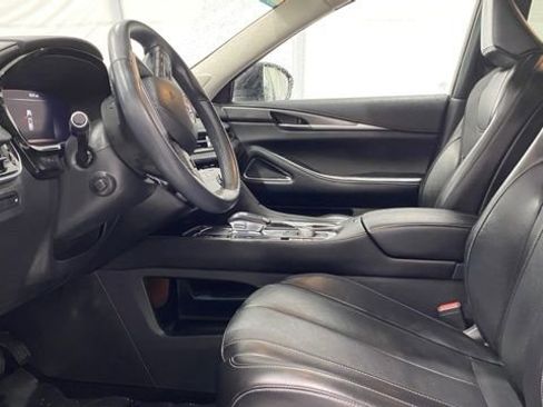 Used 2022 INFINITI QX60 Luxe w/ Performance Audio Package image 11