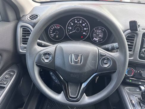 Used 2016 Honda HR-V LX image 14