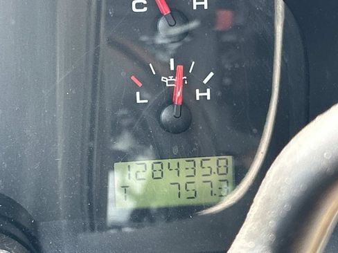 Used 2006 Ford F150 STX RWD image 12