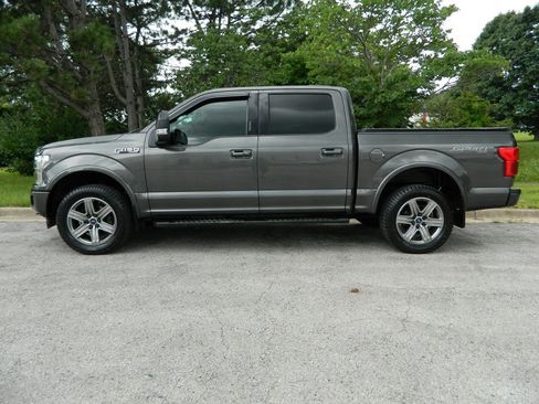 Used 2019 Ford F150 Lariat w/ Equipment Group 502A Luxury AWD/4WD image 4