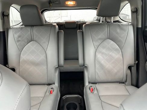 Certified 2025 Toyota Highlander Platinum image 14