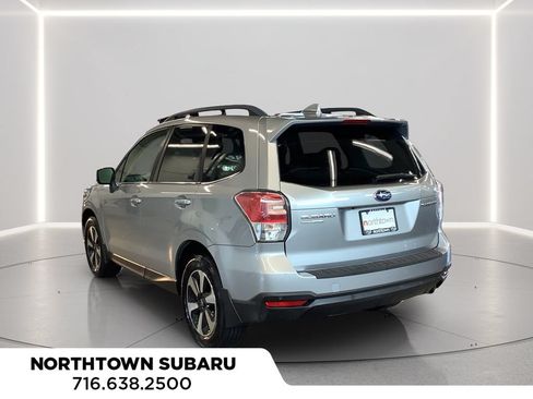 Used 2018 Subaru Forester 2.5i Limited AWD/4WD image 6