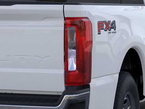 New 2026 Ford F250 XL AWD/4WD image 22