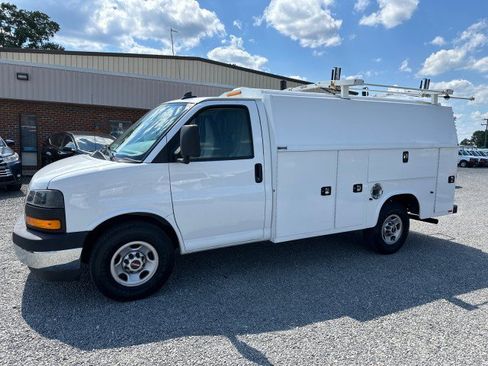 Used 2021 GMC Savana 3500 w/ Power Convenience Package RWD image 1