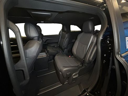 New 2026 Toyota Sienna Platinum AWD/4WD image 13