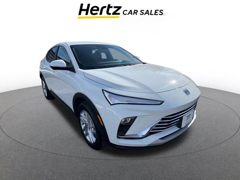 Used 2025 Buick Envista Preferred image 1