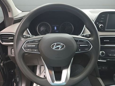 Used 2020 Hyundai Santa Fe SE AWD/4WD image 14