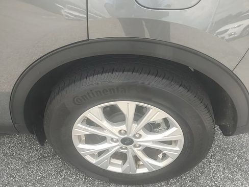 Used 2025 Ford Escape Active AWD/4WD image 6