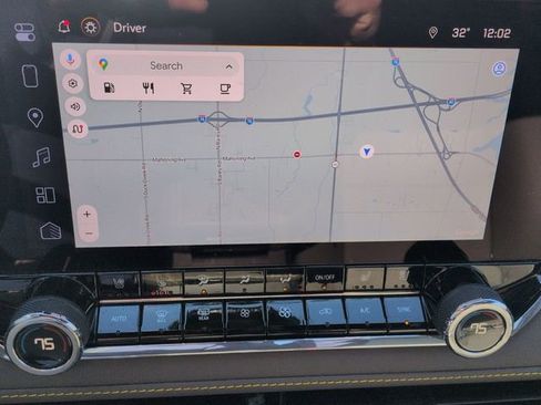 Used 2025 Chevrolet Colorado ZR2 w/ Technology Package image 16