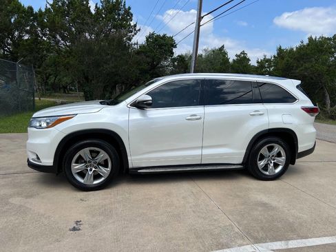 Used 2016 Toyota Highlander Limited FWD image 8