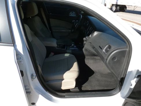 Used 2014 Dodge Charger SE image 11