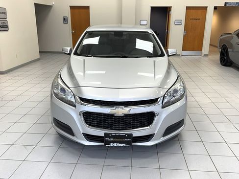 Used 2016 Chevrolet Malibu LT image 5