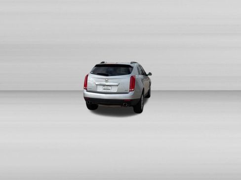 Used 2015 Cadillac SRX FWD image 6