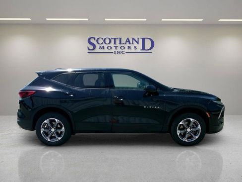 Used 2025 Chevrolet Blazer LT FWD image 5