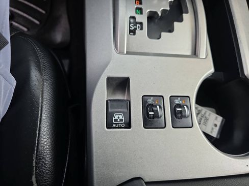 Used 2011 Toyota 4Runner Limited AWD/4WD image 21