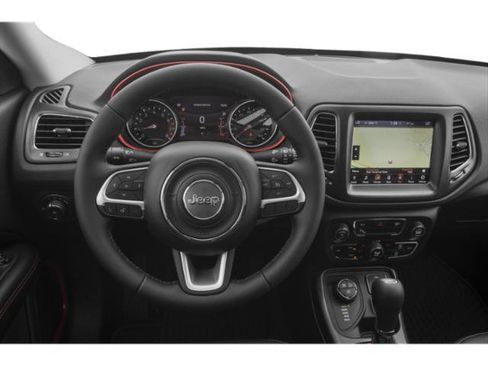 Used 2019 Jeep Compass Trailhawk w/ Cold Weather Group AWD/4WD image 10