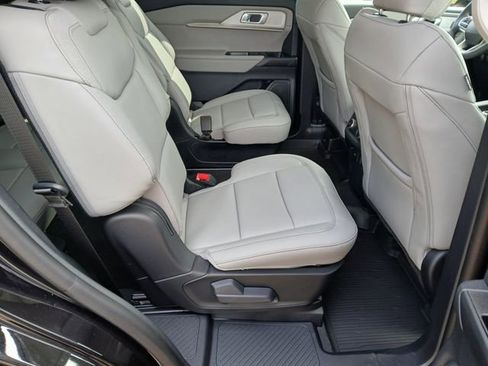 New 2026 Ford Explorer Active AWD/4WD image 36