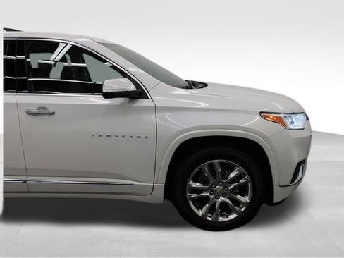 Used 2021 Chevrolet Traverse High Country image 19
