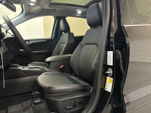 New 2026 Ford Escape Platinum w/ Premium Technology Package image 3