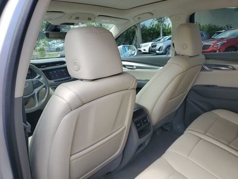 Used 2020 Cadillac XT5 Premium Luxury FWD image 15