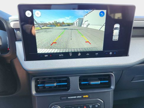 New 2025 Ford Maverick XLT FWD image 14