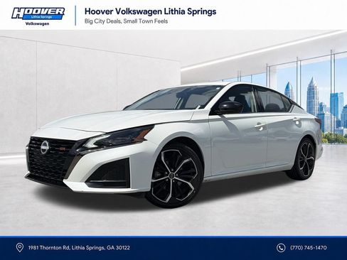 Used 2024 Nissan Altima 2.5 SR FWD image 1