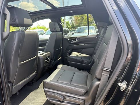 Used 2021 Chevrolet Tahoe LT w/ LT Signature Package AWD/4WD image 13