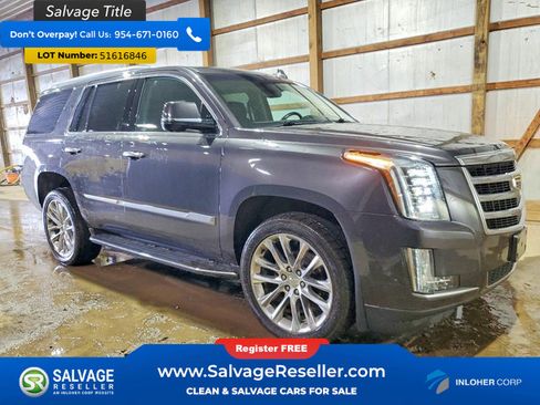 Used 2018 Cadillac Escalade Luxury AWD/4WD image 5