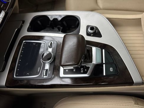 Used 2019 Audi Q7 2.0T Premium Plus w/ Premium Plus Package AWD/4WD image 29