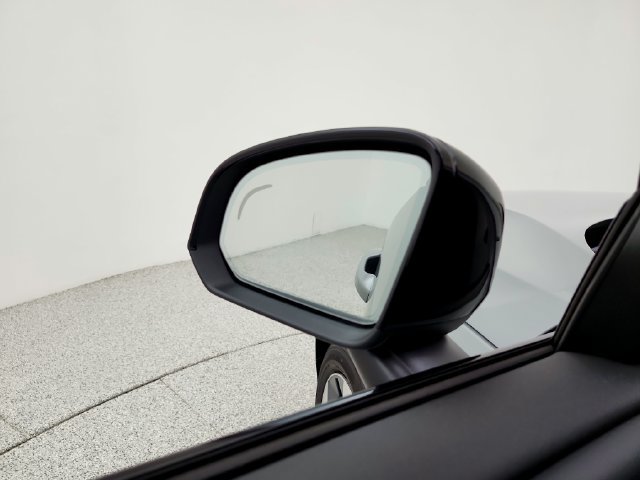 New 2026 Volvo XC40 B5 Plus w/ Protection Package Premier AWD/4WD image 23