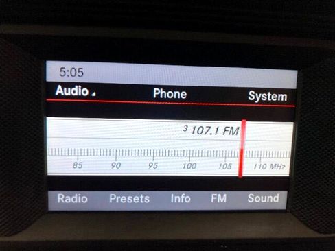 Used 2014 Mercedes-Benz C 300 4MATIC Sedan image 14