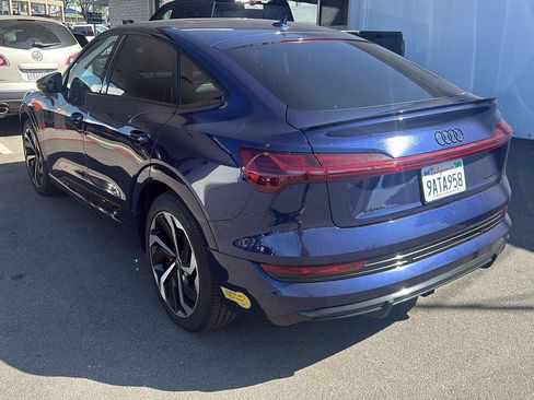 Used 2022 Audi e-tron Premium Plus AWD/4WD image 4