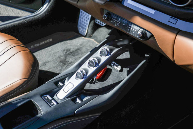 Used 2021 Ferrari 812 GTS RWD image 43
