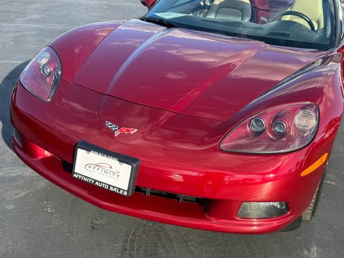 Used 2007 Chevrolet Corvette Convertible w/ Preferred Equipment Group RWD image 5