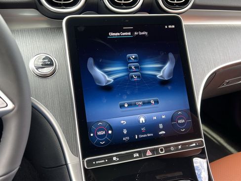 New 2026 Mercedes-Benz C 300 4MATIC Sedan image 19