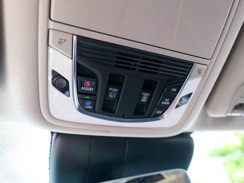 Certified 2025 Acura RDX SH-AWD w/ Technology Package image 37